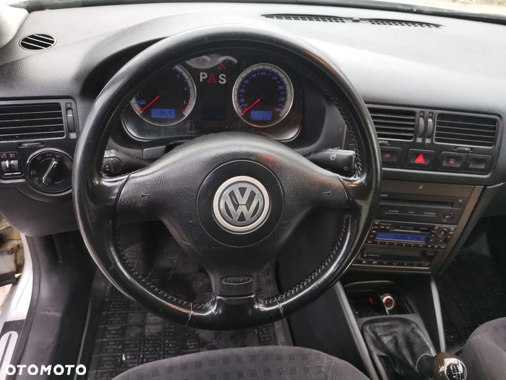 Volkswagen Bora Variant 1.6 - 7