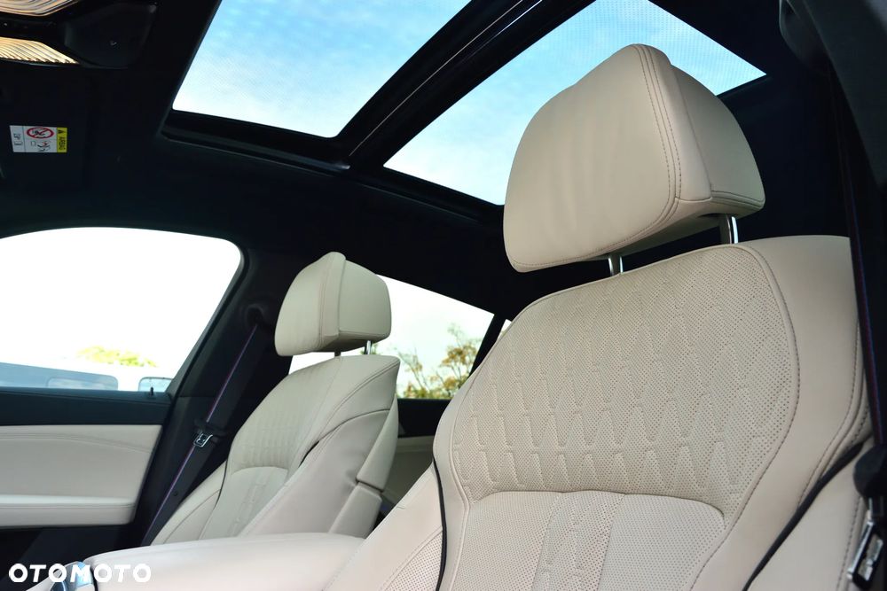BMW X6 xDrive30d - 18