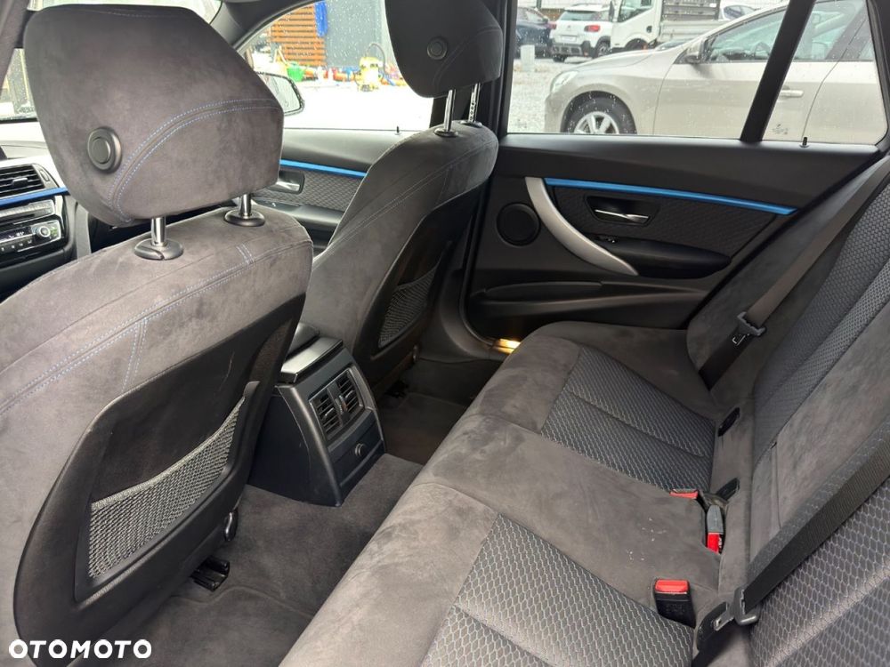 BMW Seria 3 - 23