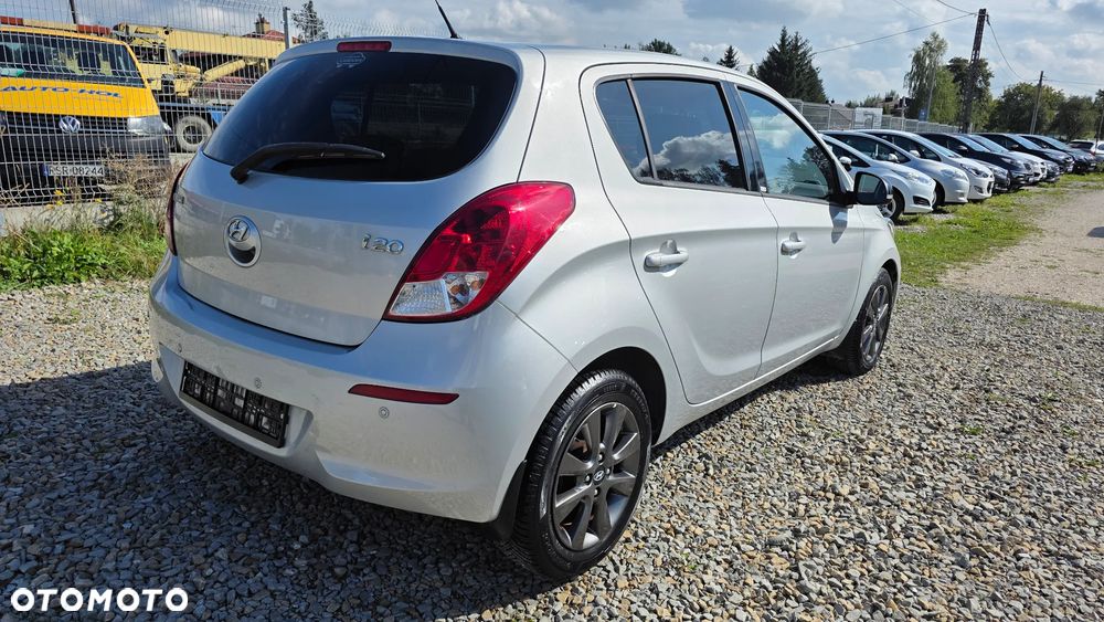 Hyundai i20 1.2 Fifa World Cup Edition - 6