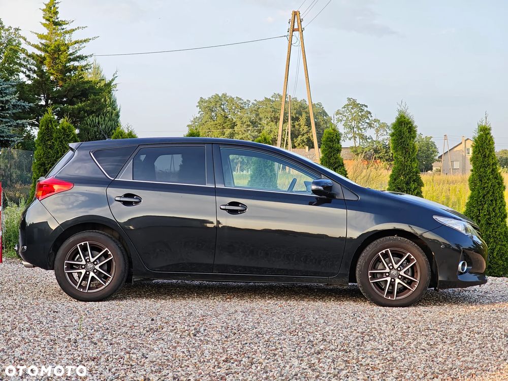 Toyota Auris 1.6 Sol - 4