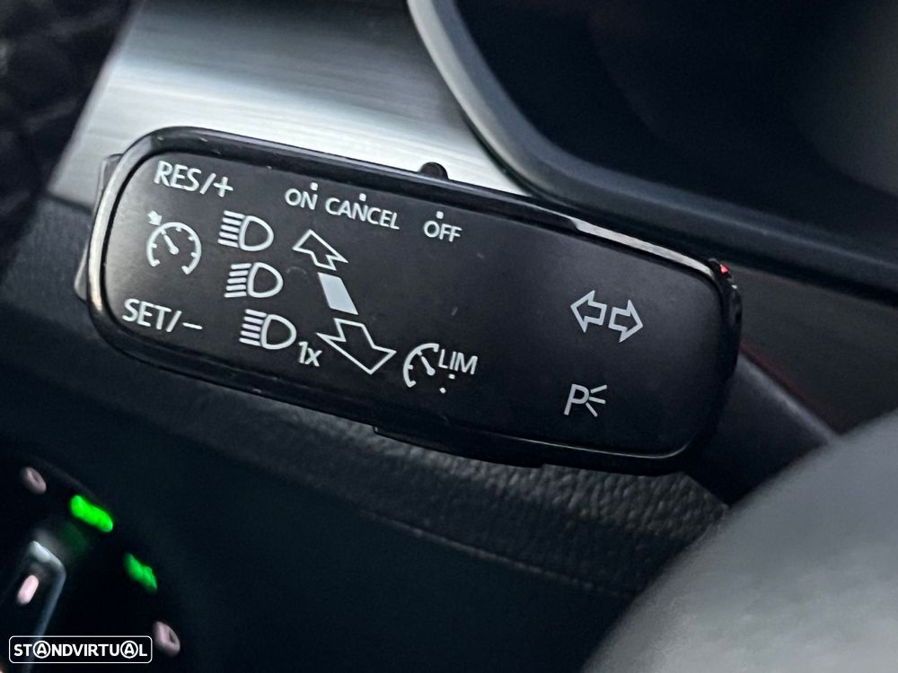 Skoda Superb 2.0 TDI Sportline - 25