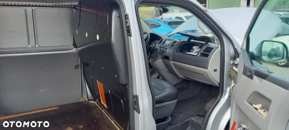 Volkswagen Transporter T5 - 7