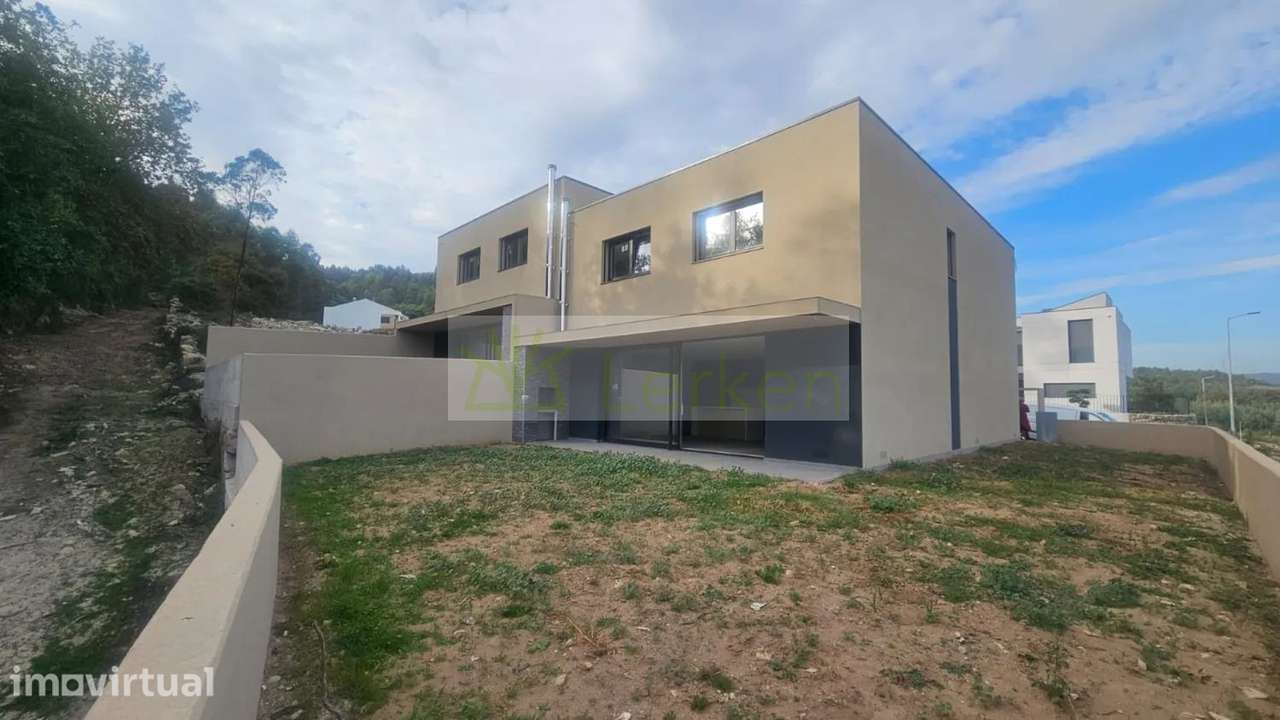 Moradia T3 | Póvoa de Lanhoso | Conforto, Eficiência e Estilo - Grande imagem: 3/23
