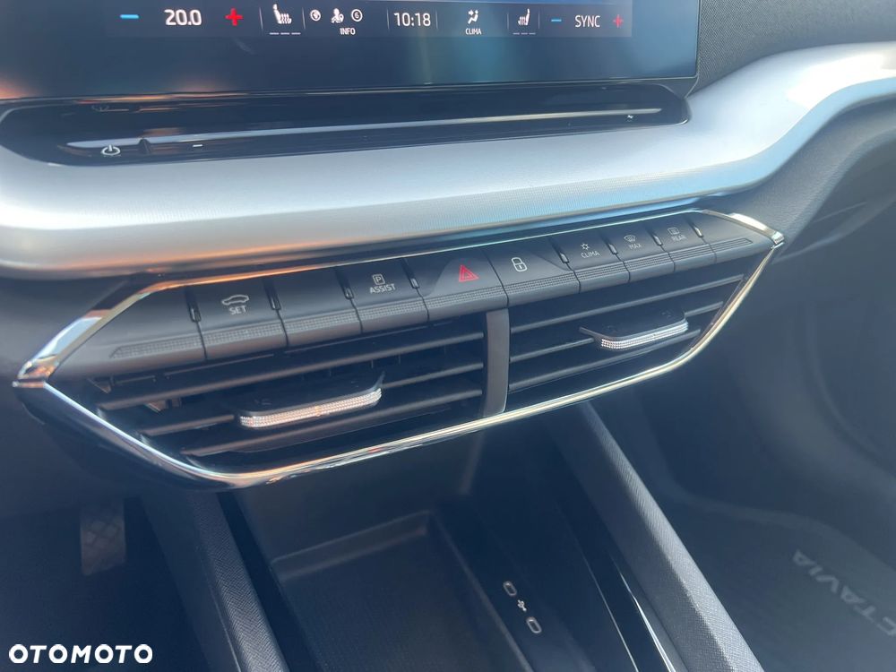 Skoda Octavia 2.0 TSI 4x4 Style DSG - 24