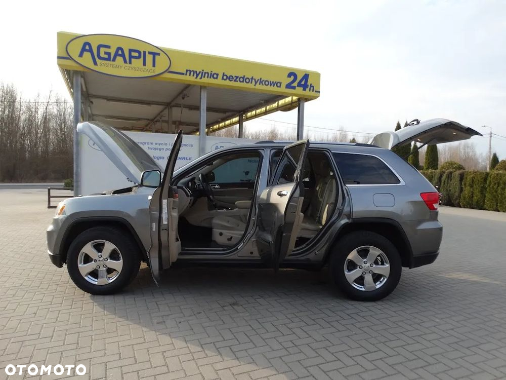 Jeep Grand Cherokee - 17