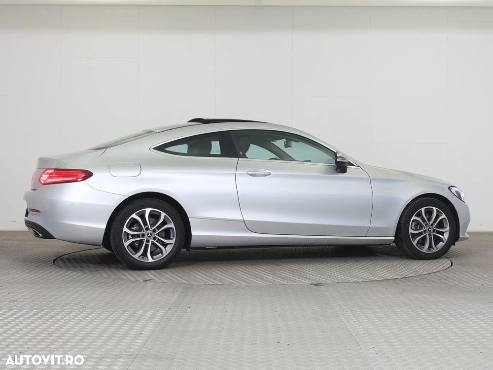 Mercedes-Benz C 180 Coupe 9G-TRONIC - 5