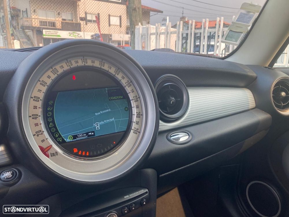 MINI 3 Portas Cooper D - 29