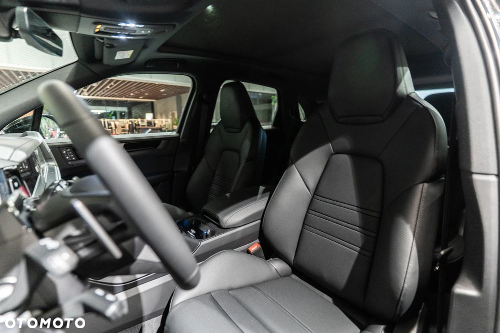 Porsche Cayenne E-Hybrid PHEV Black Edition - 10
