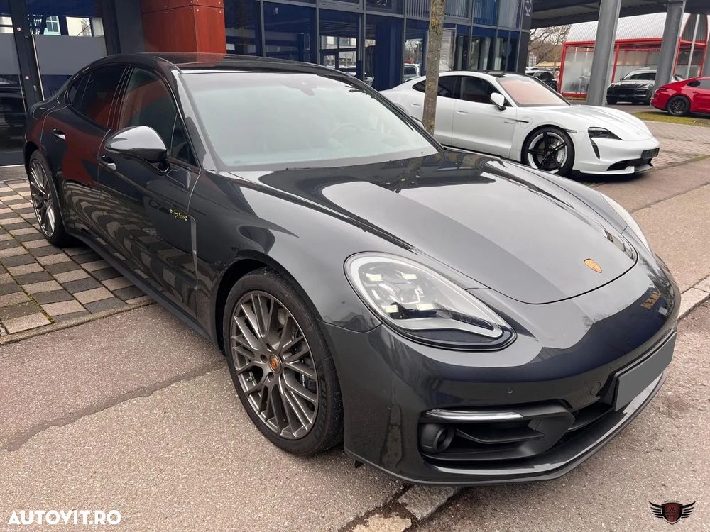 Porsche Panamera 4 E-Hybrid Platinum Edition - 3