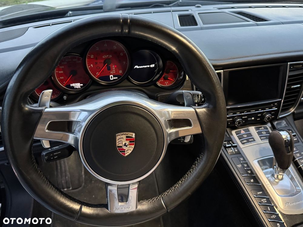 Porsche Panamera 4S PDK - 24
