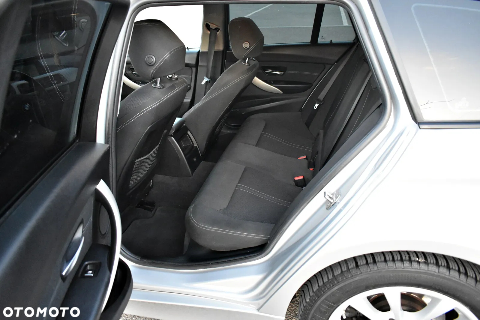 BMW Seria 3 318d Advantage - 23