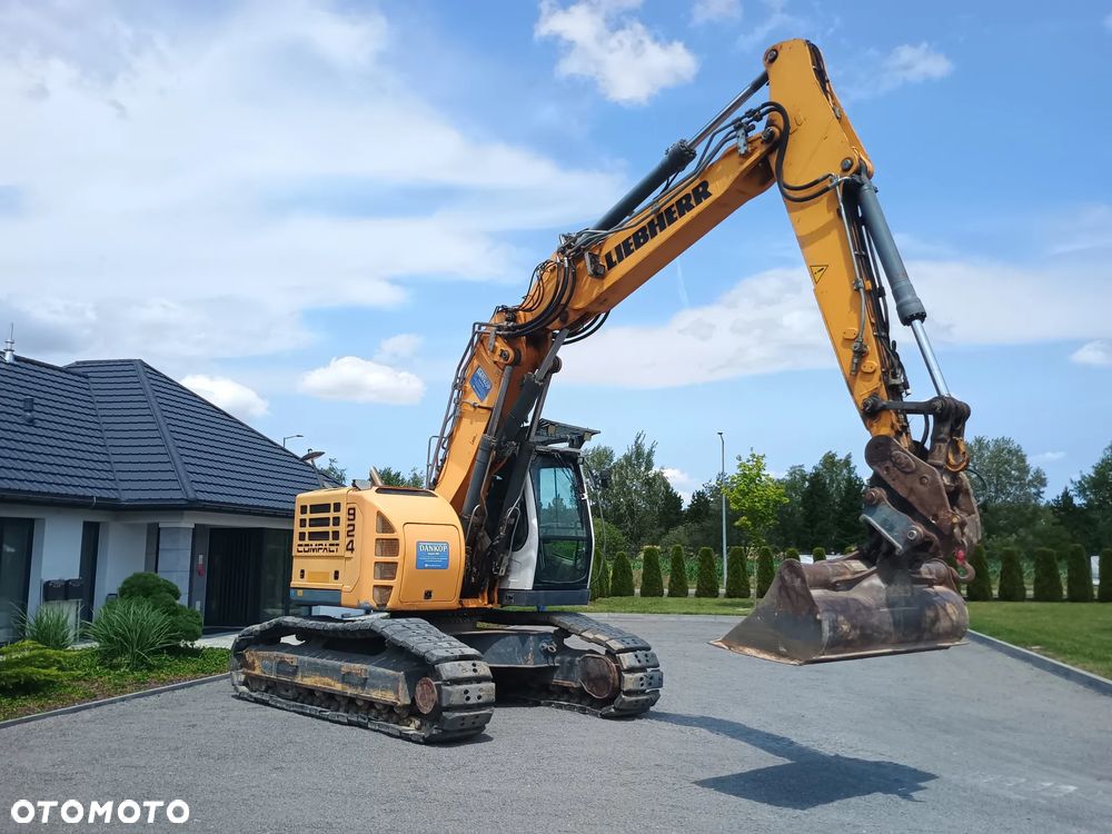 Liebherr R924 COMPACT LITRONIC - 9