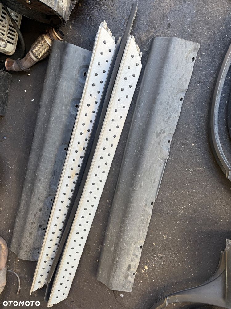 Listwy poszerzenia progi 4.8is X5 e53 Alu progi komplet szerokie - 5