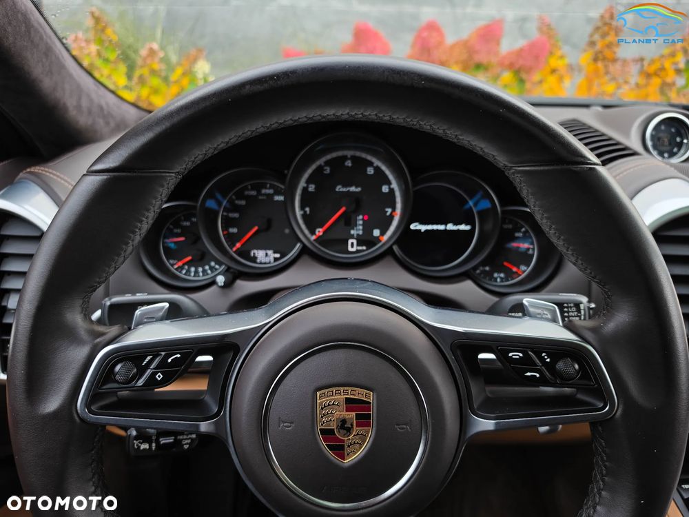 Porsche Cayenne Turbo - 26