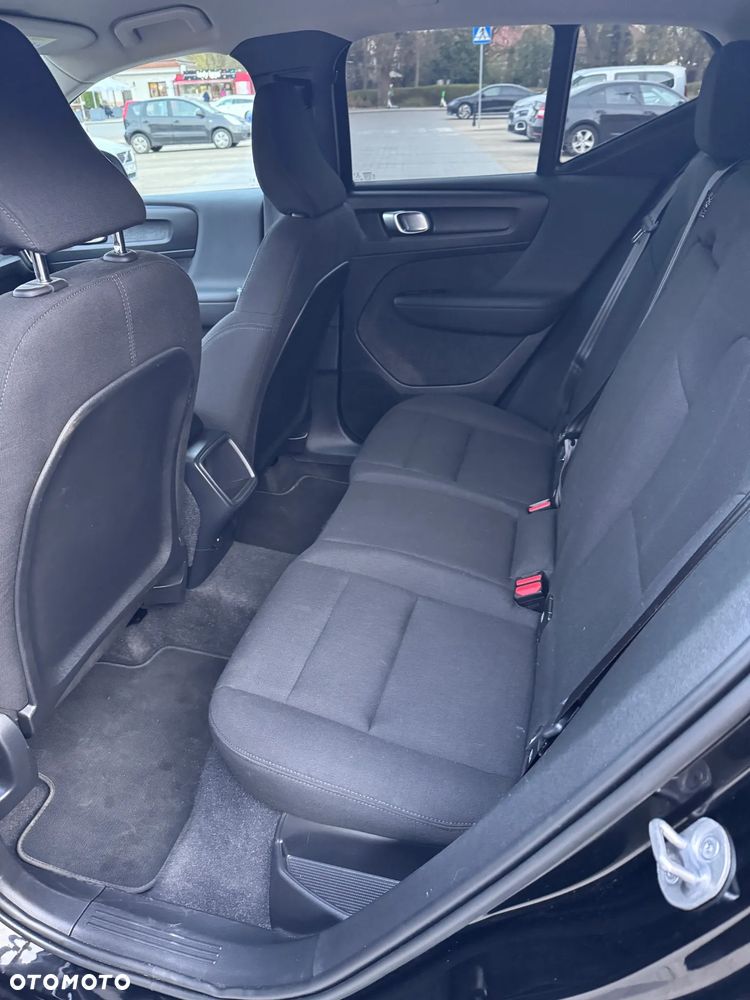 Volvo XC 40 T2 Essential - 11