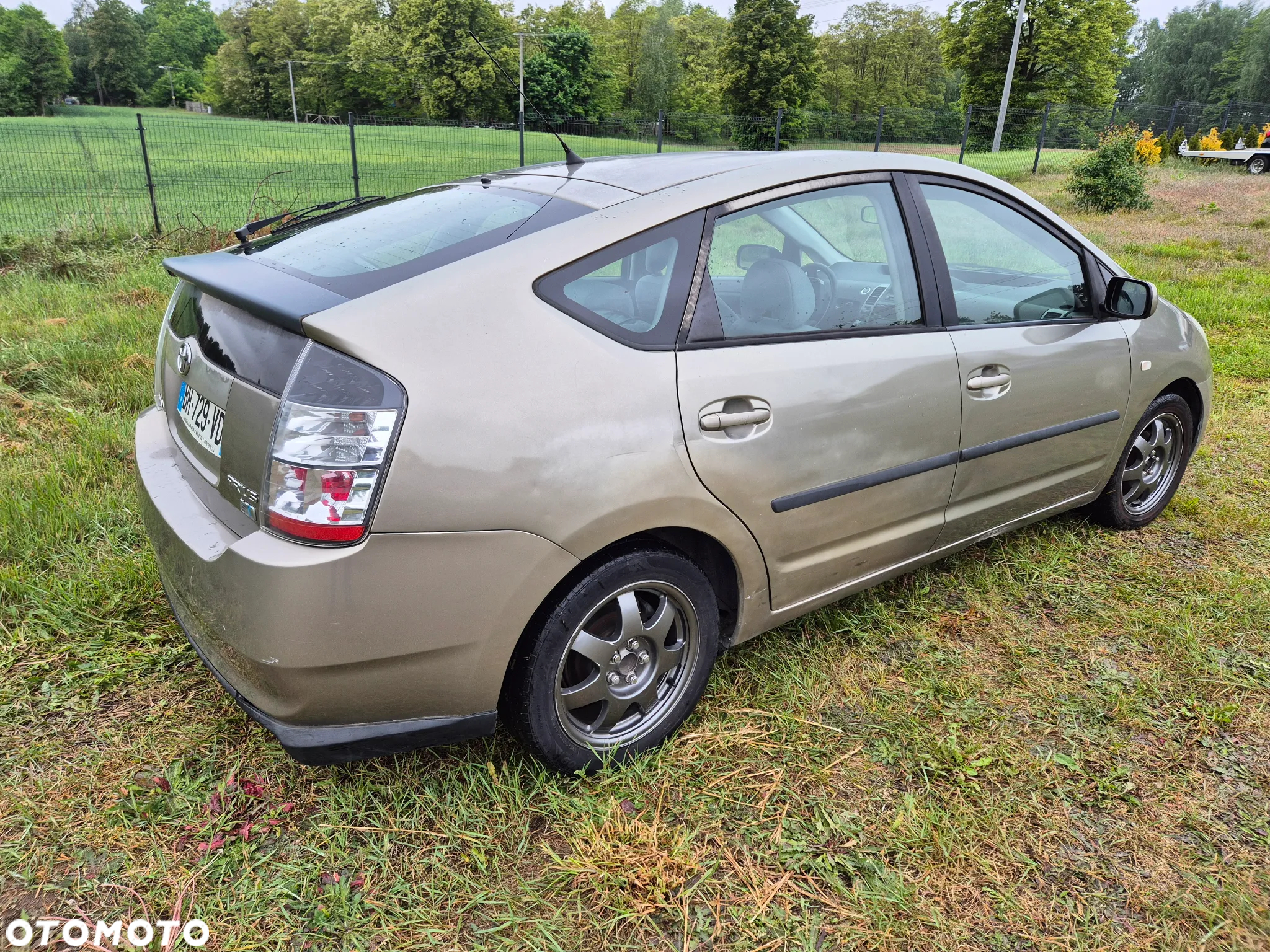 Toyota Prius - 10