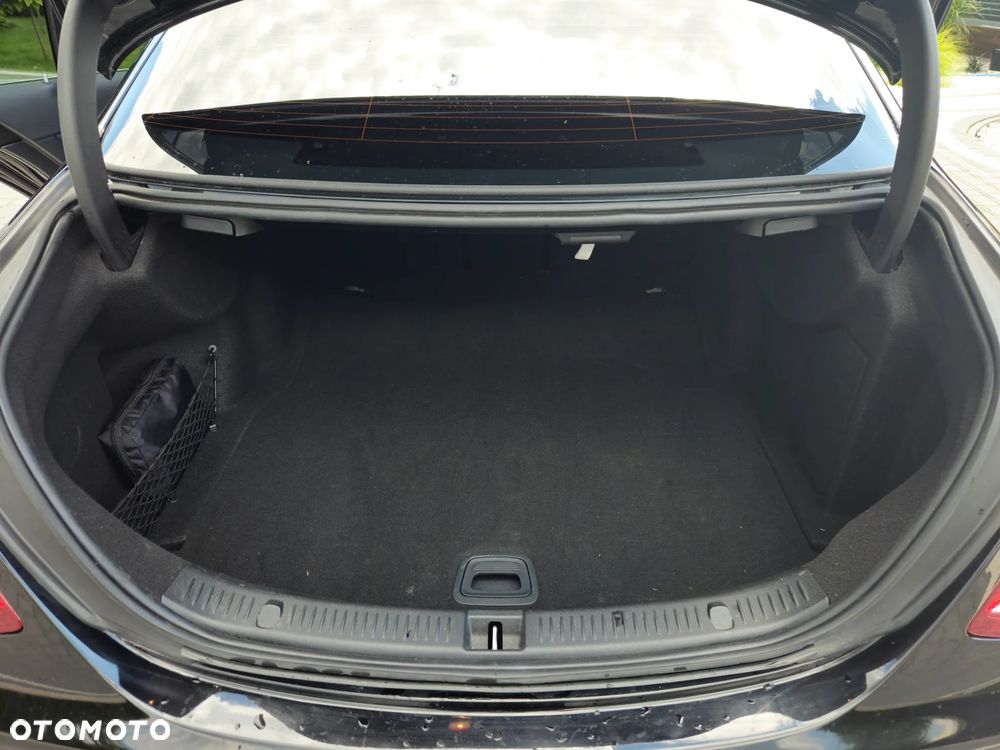 Mercedes-Benz Klasa E 220 d 4-Matic Business Edition 9G-TRONIC - 8
