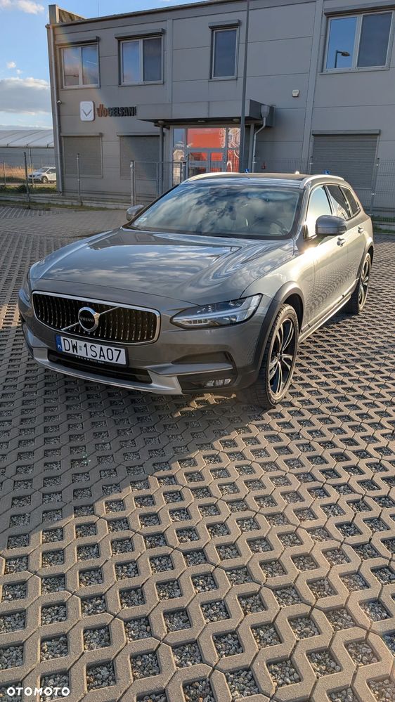 Volvo V90 Cross Country D4 AWD - 1