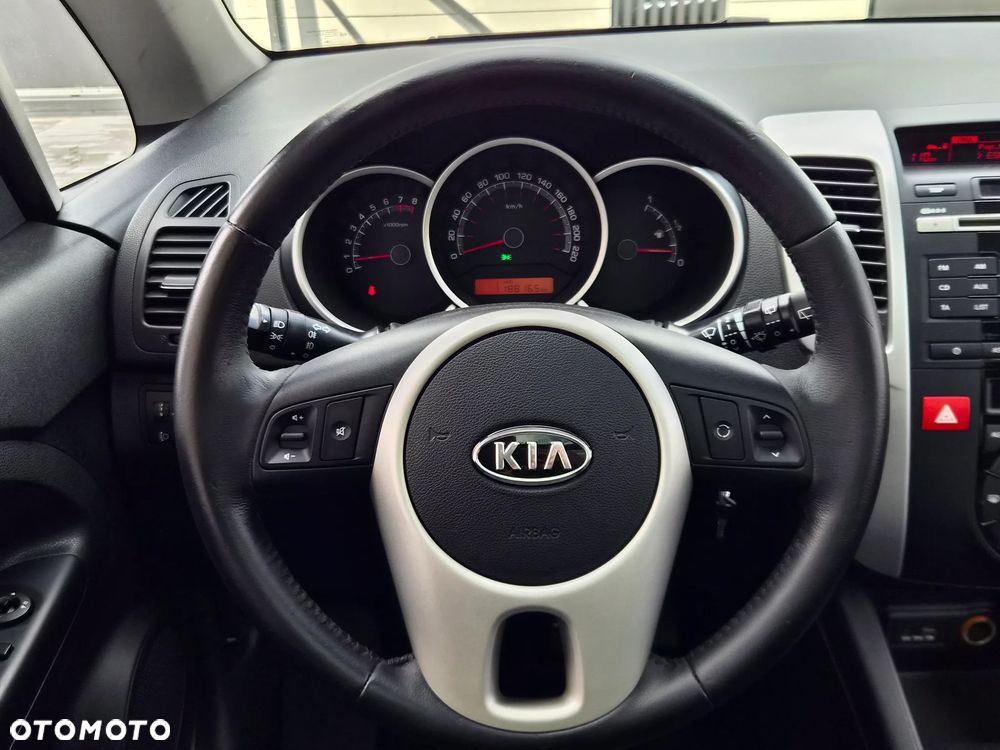 Kia Venga 1.4 L - 21
