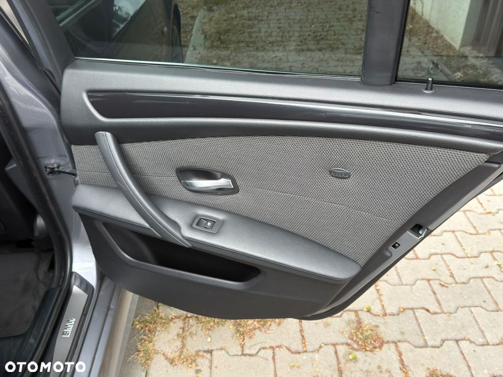 BMW Seria 5 520d Special Edition - 18