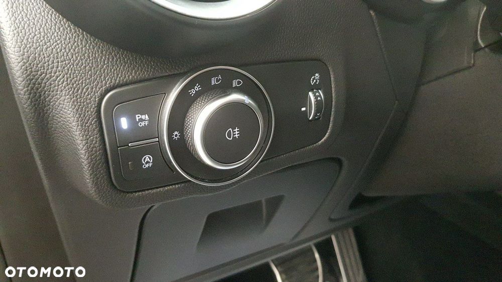 Alfa Romeo Stelvio - 21