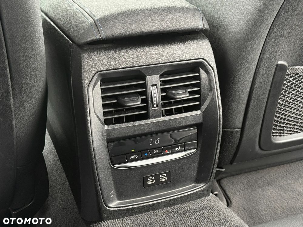 BMW Seria 3 320d M Sport sport - 31