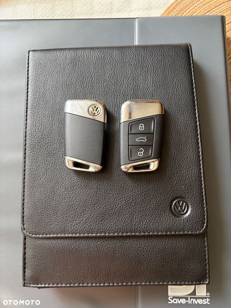 Volkswagen Passat 1.8 TSI BMT Highline - 30