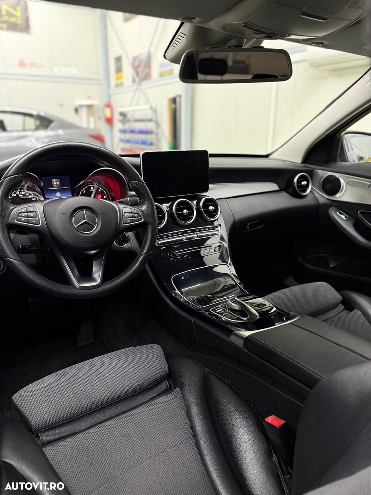 Mercedes-Benz C 220 d 4MATIC 9G-TRONIC - 17