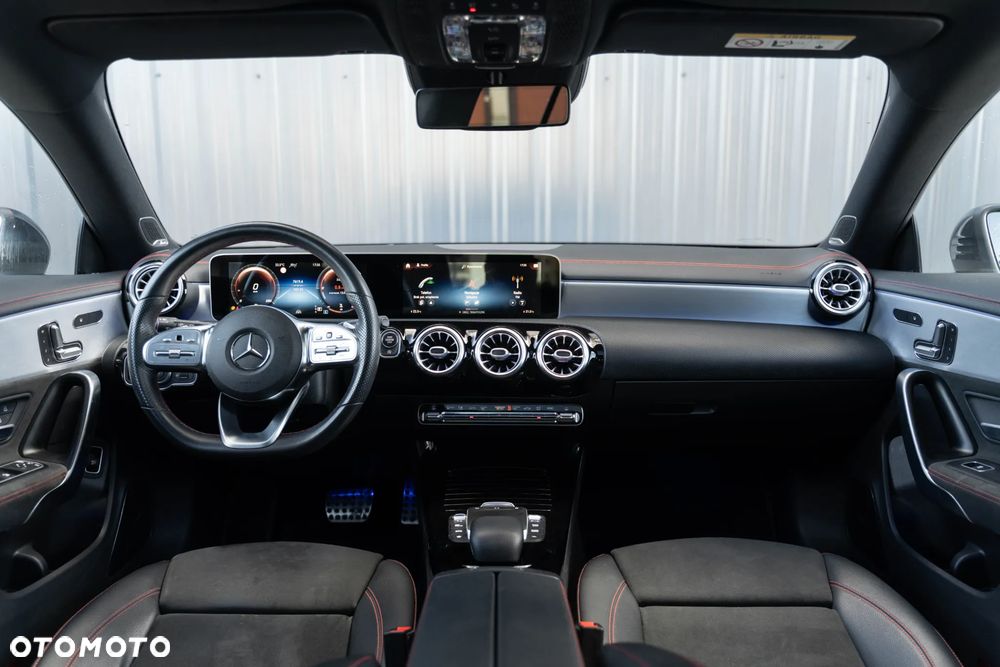 Mercedes-Benz CLA 220 d 4-Matic AMG Line 8G-DCT - 12