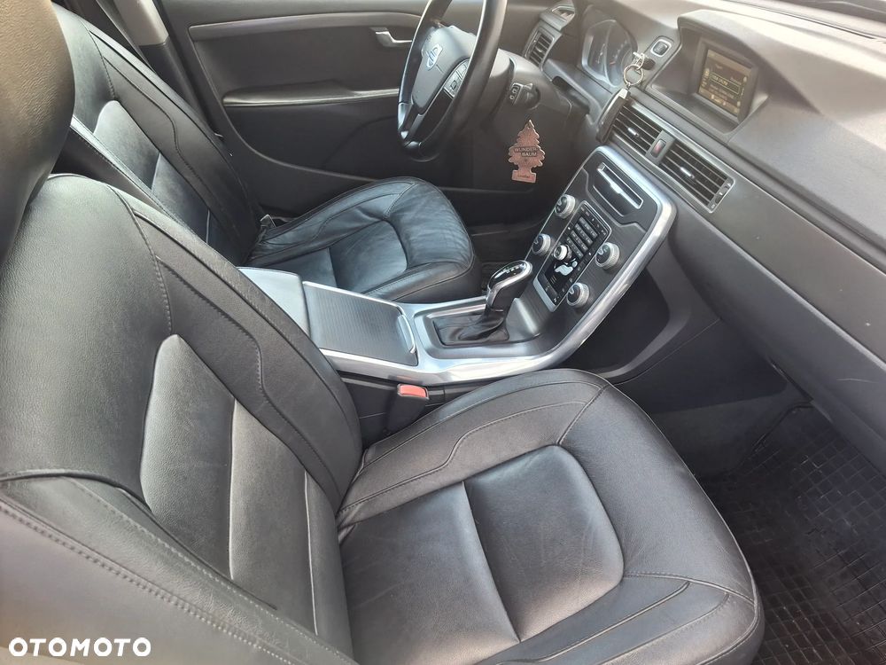 Volvo V70 T5 Powershift Summum - 23