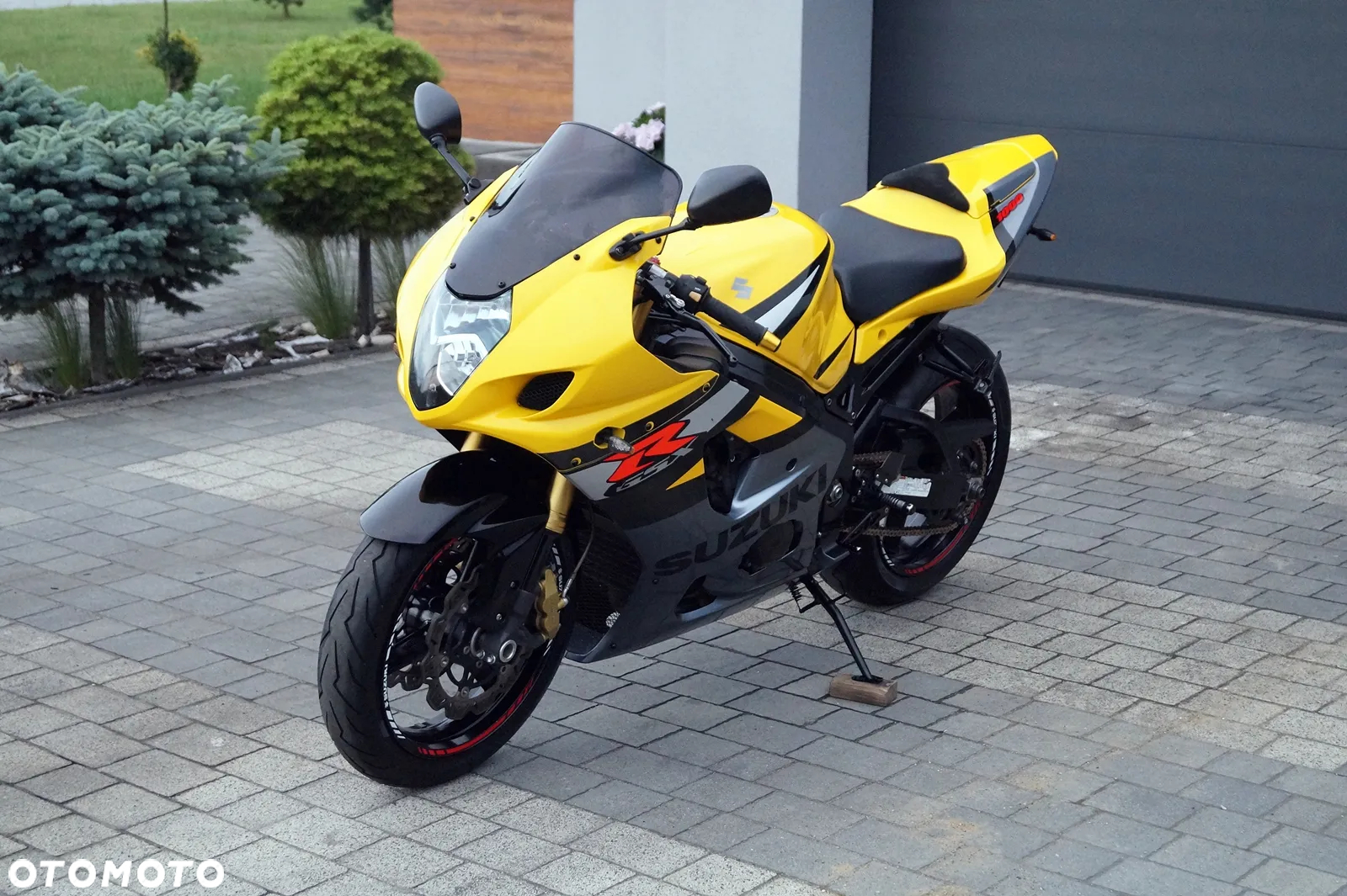 Suzuki GSX-R - 3