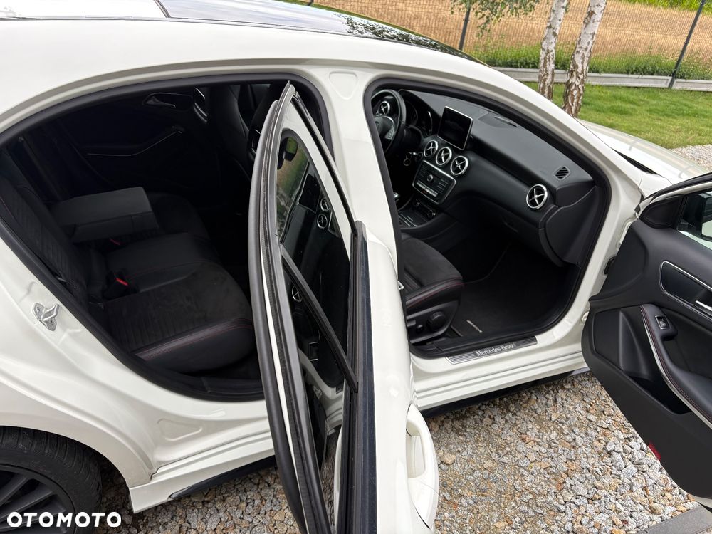 Mercedes-Benz Klasa A 200 d AMG Line - 20