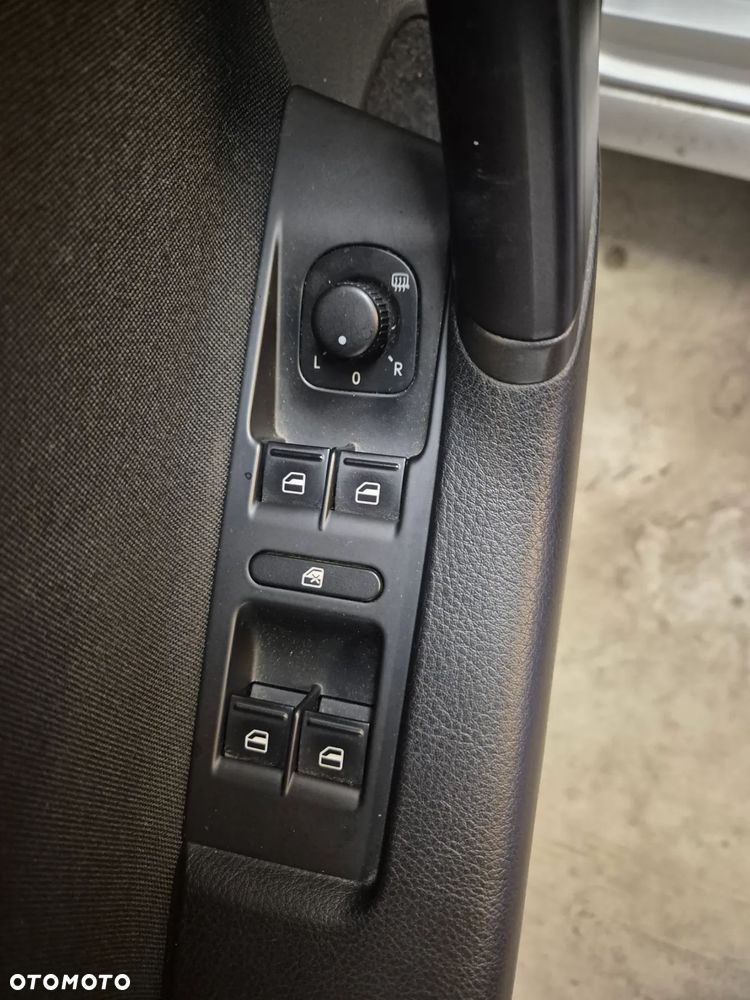 Volkswagen Passat 2.0 TDI DPF DSG Comfortline - 18