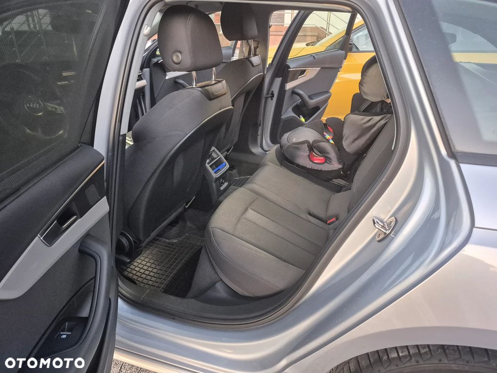 Audi A4 Avant 35 TDI S tronic - 12