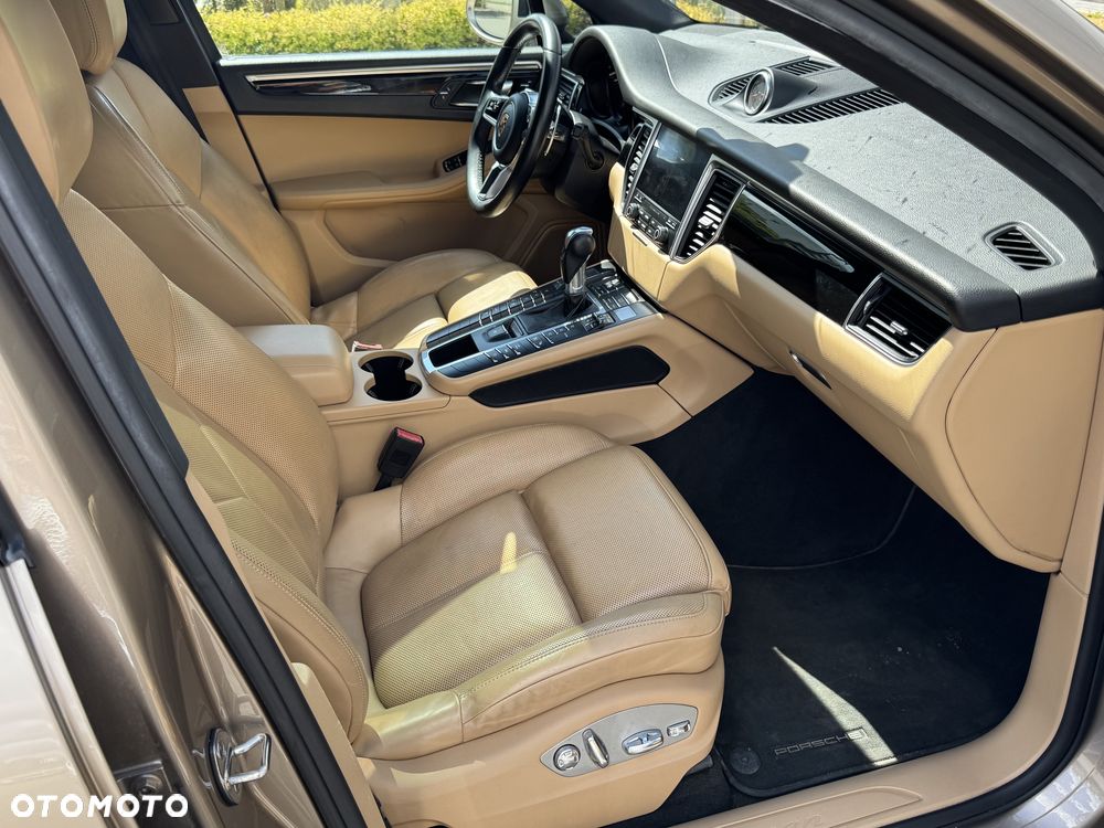 Porsche Macan - 8