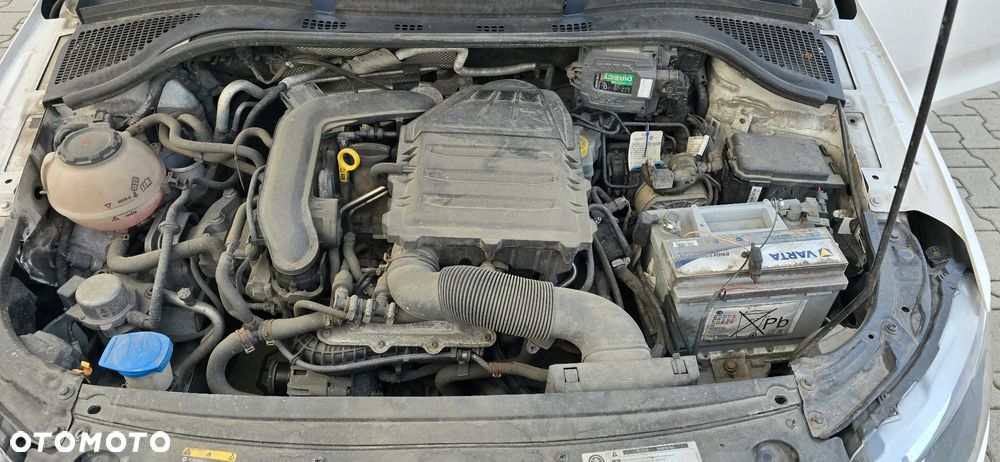 Skoda RAPID 1.0 TSI Ambition - 10
