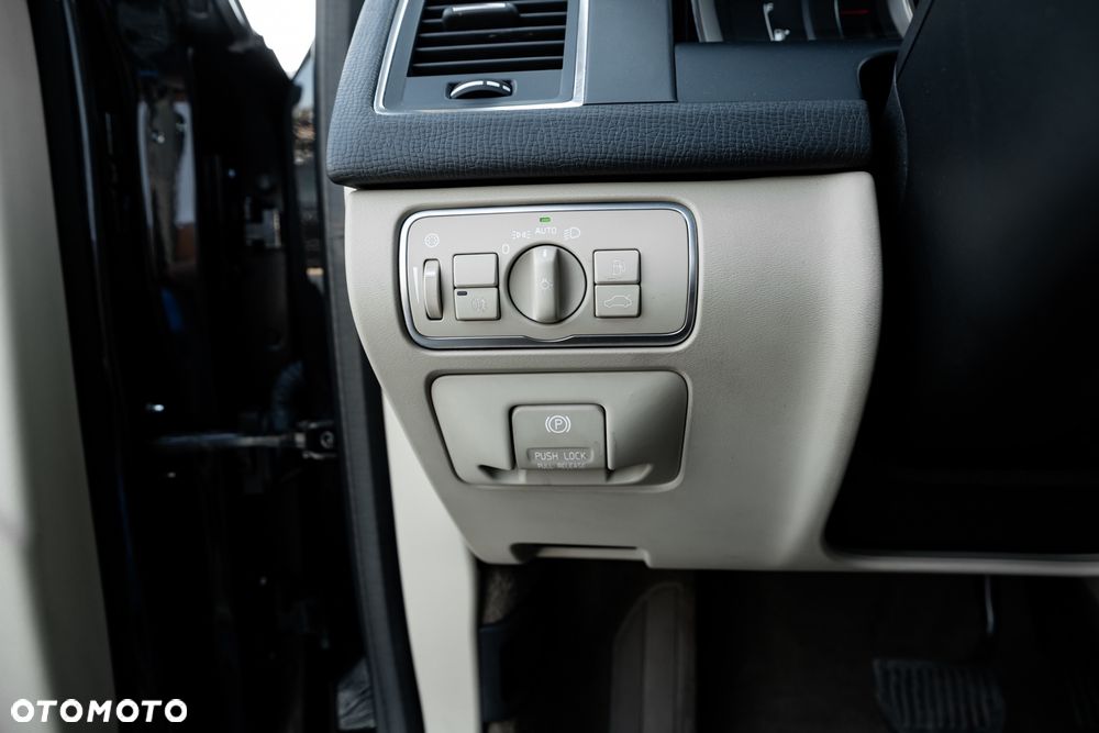 Volvo XC 60 D4 Drive-E Momentum - 29