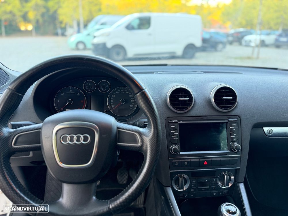 Audi A3 Cabrio 1.6 TDi DPF S line Sport Pack - 8