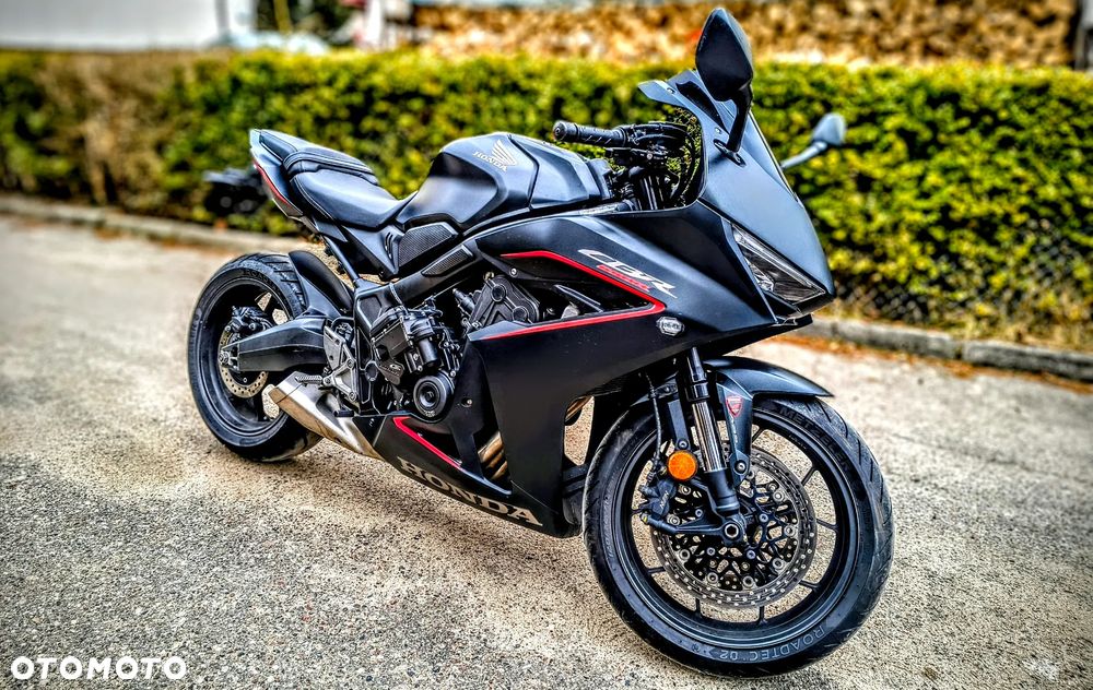 Honda CBR - 1
