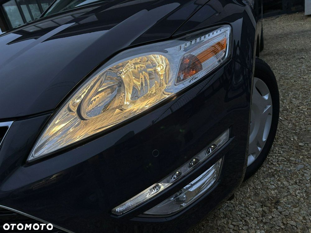 Ford Mondeo - 12