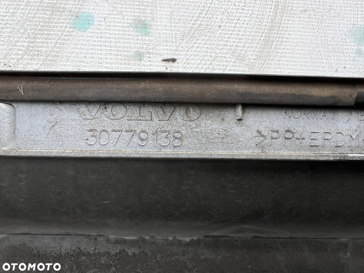 LISTWA PROGOWA LEWA VOLVO C30 R-DESIGN 30779138 R - 5