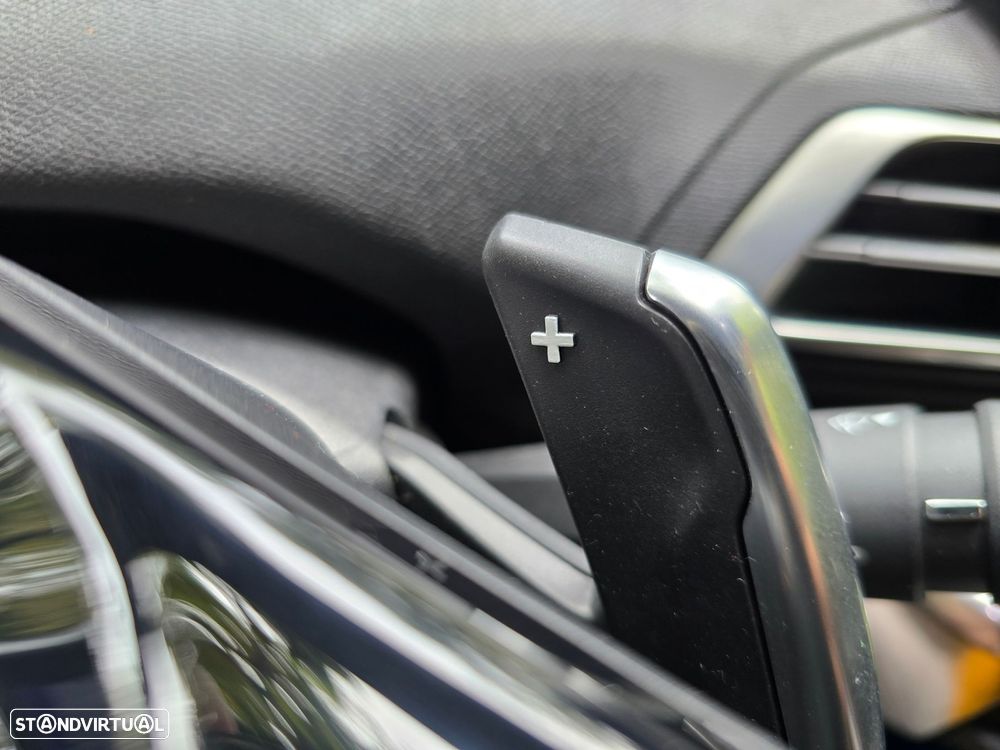 Peugeot 3008 1.2 PureTech GT Line Grip Control EAT6 - 20