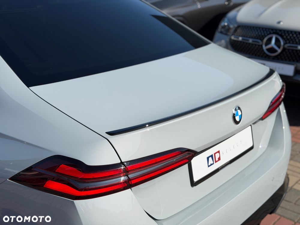 BMW Seria 5 520d xDrive mHEV M Sport - 34
