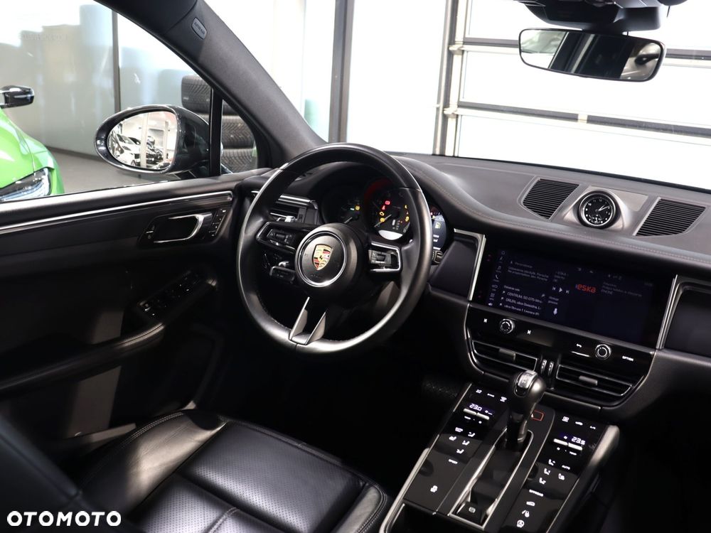 Porsche Macan Standard - 19