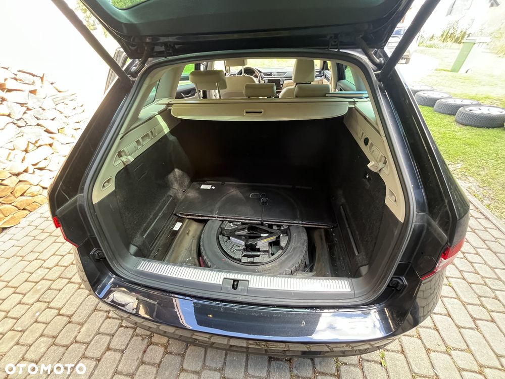 Skoda Superb 2.0 TDI L&K - 10