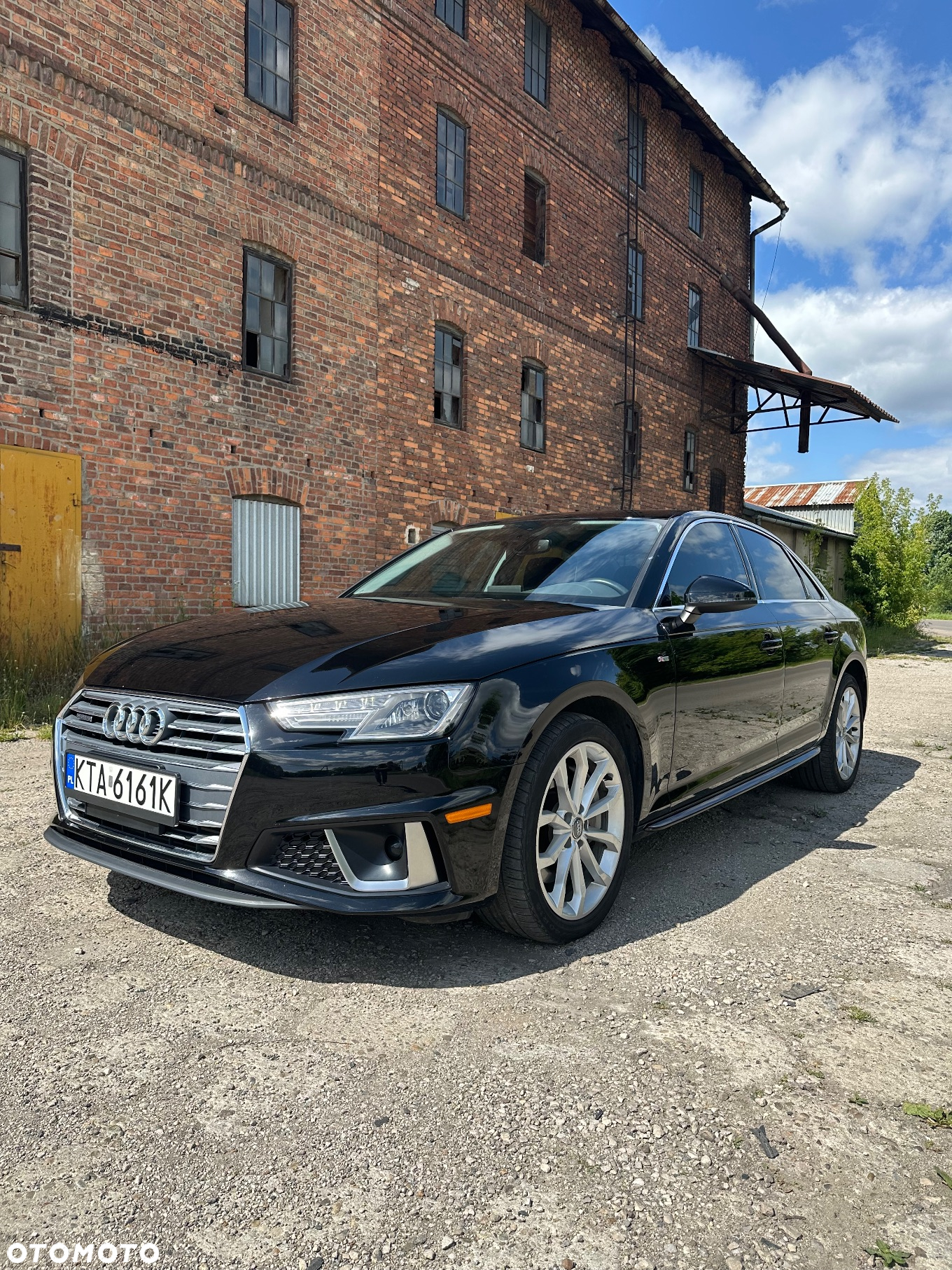 Audi A4 ver-2-0-tfsi-quattro-design-s-tronic - 4