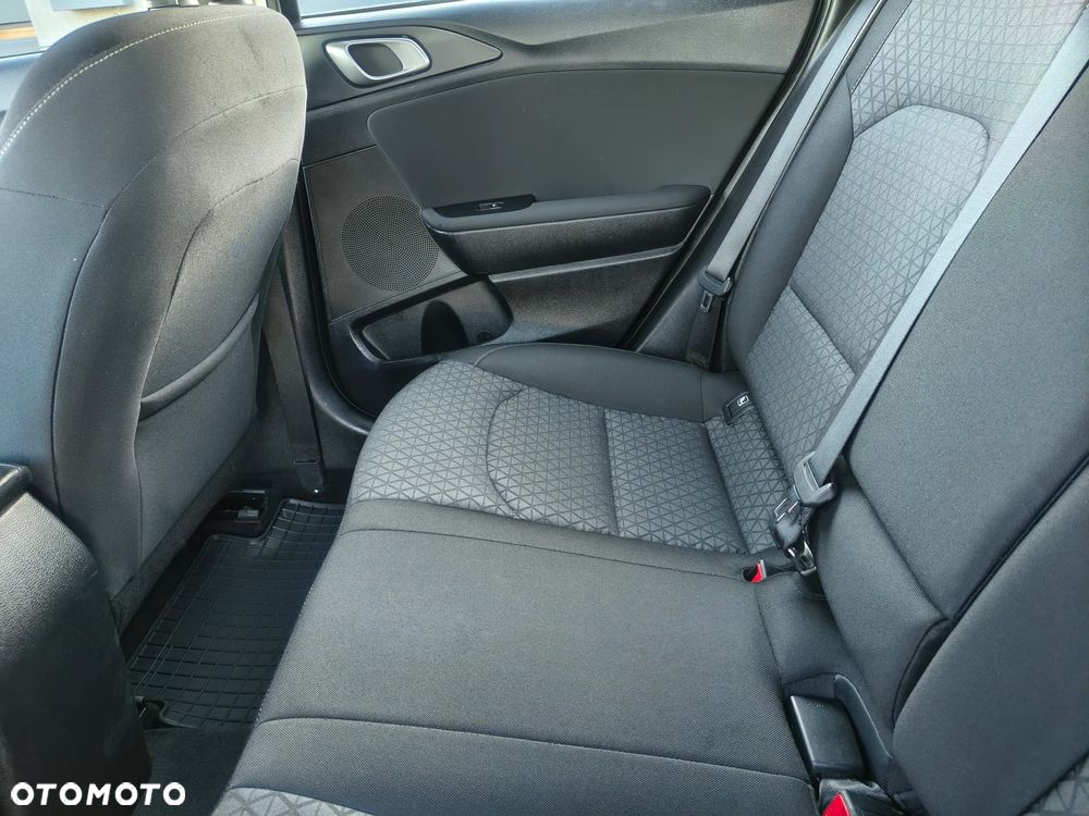 Kia Ceed 1.4 T-GDI L DCT - 11