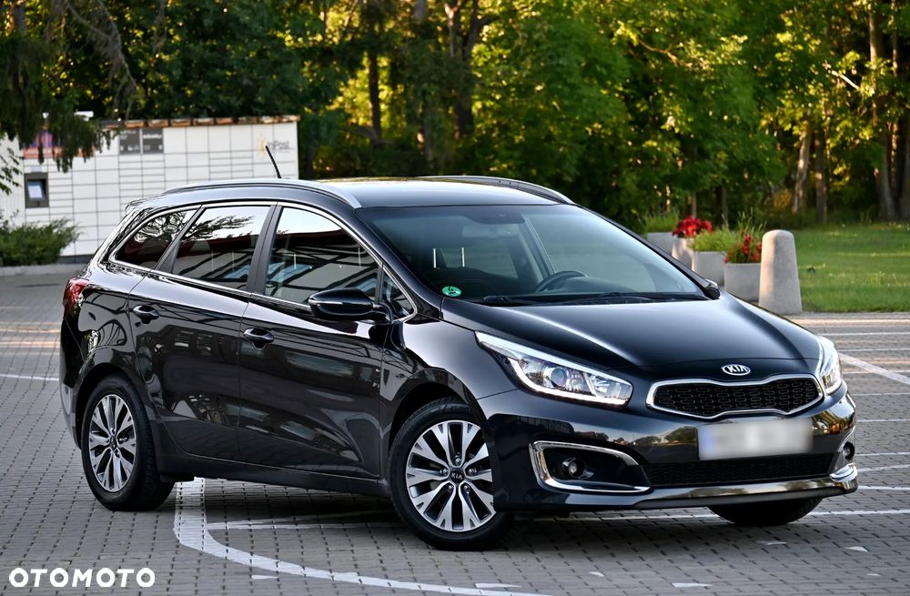Kia Ceed 1.6 GDI ISG Spirit - 9
