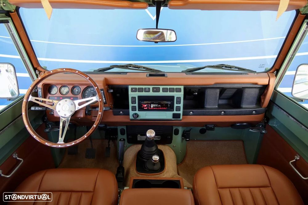 Land Rover Defender 90 SW 2.5 Td5 E - 6